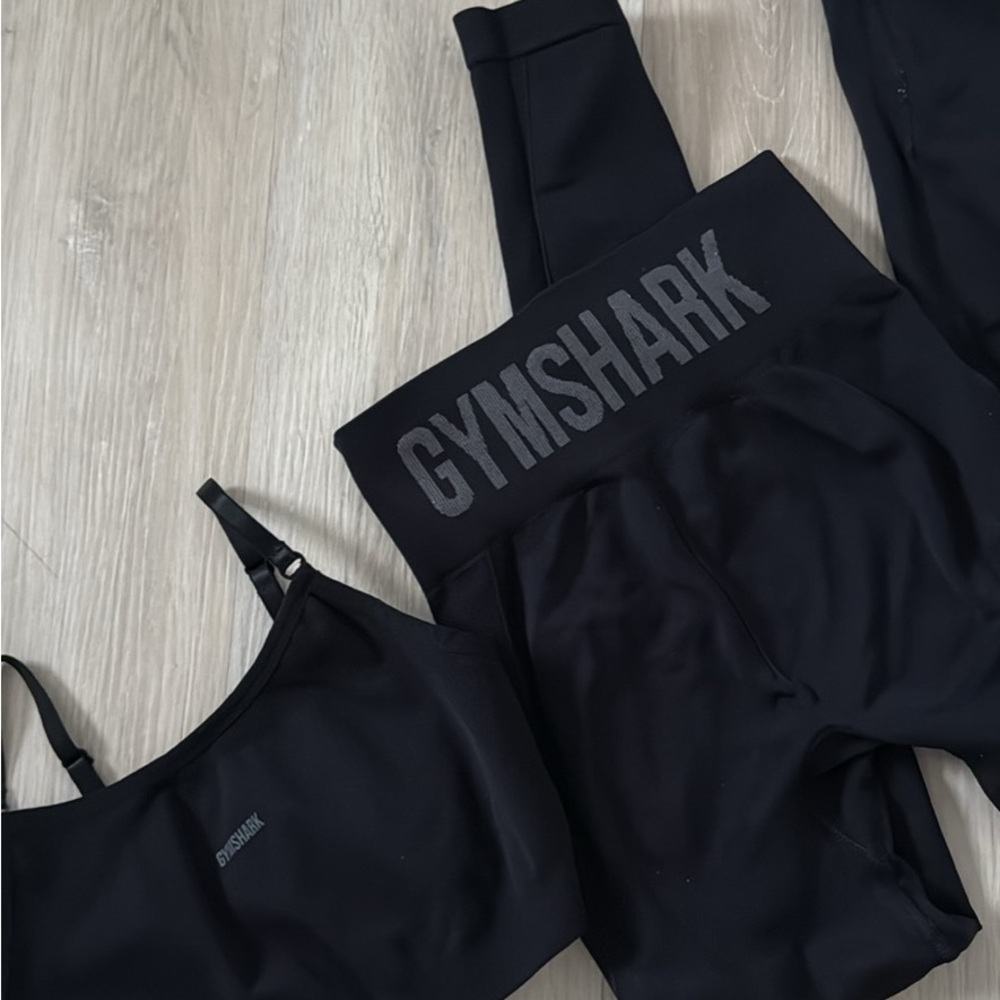Gymshark Midnight Black Workout Ensemble
